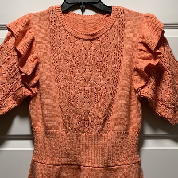 Fashionable crochet sweater dress - Picture 5 of 7